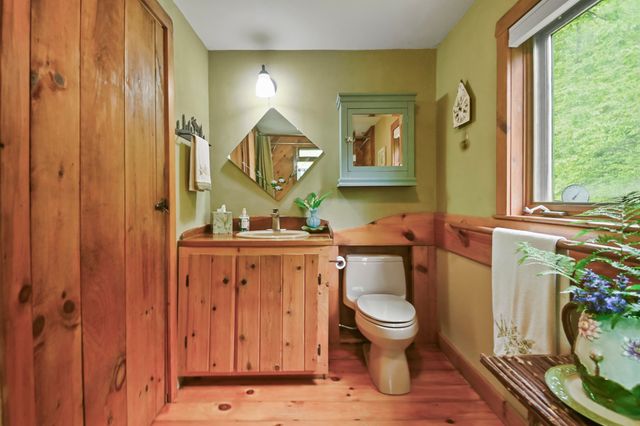 117 Barrett Hill Road, Wilton, NH 03086
