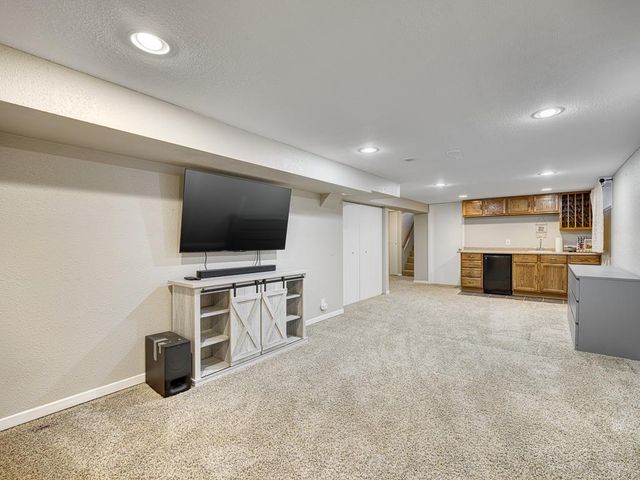 245 5th Avenue S, South Saint Paul, MN 55075
