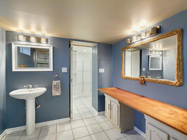 245 5th Avenue S, South Saint Paul, MN 55075