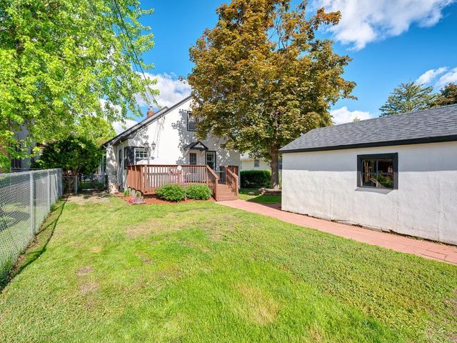 245 5th Avenue S, South Saint Paul, MN 55075