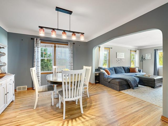 245 5th Avenue S, South Saint Paul, MN 55075
