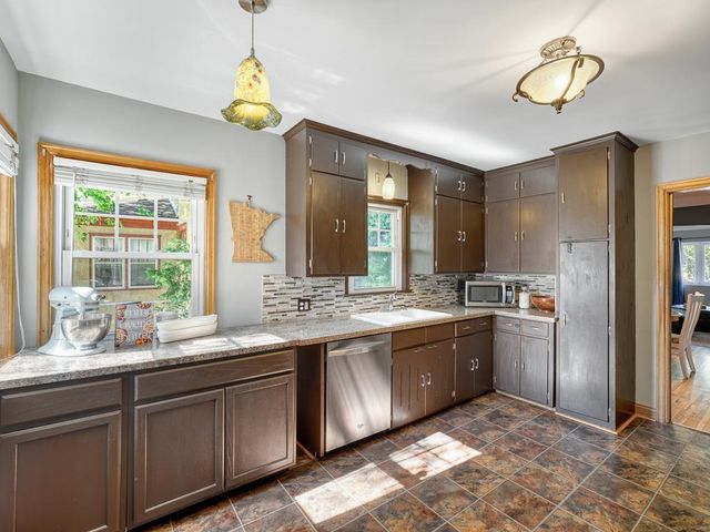 245 5th Avenue S, South Saint Paul, MN 55075