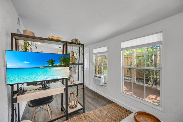 312 SW 12th Avenue, Fort Lauderdale, FL 33312