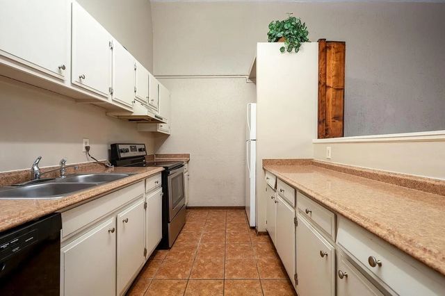 107 S Front St Apt 41, Memphis, TN 38103