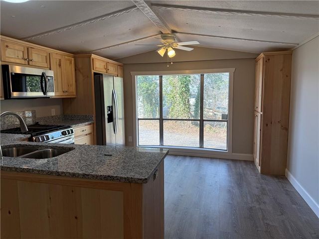 99 Davis Drive, Jasper, GA 30143