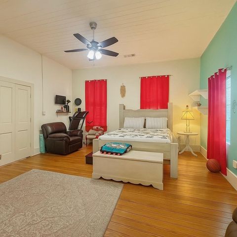 841 S Loop 497, Brenham, TX 77833