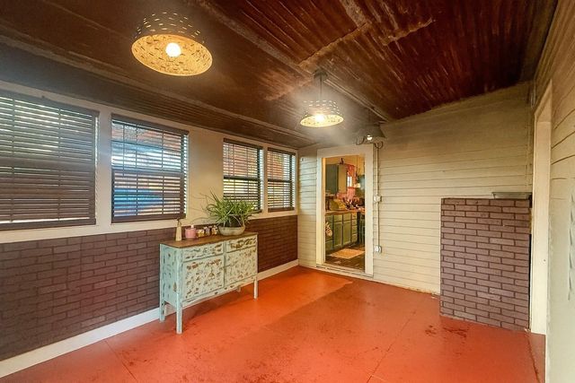 841 S Loop 497, Brenham, TX 77833