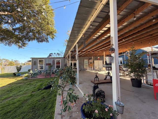 841 S Loop 497, Brenham, TX 77833