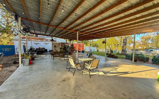 841 S Loop 497, Brenham, TX 77833