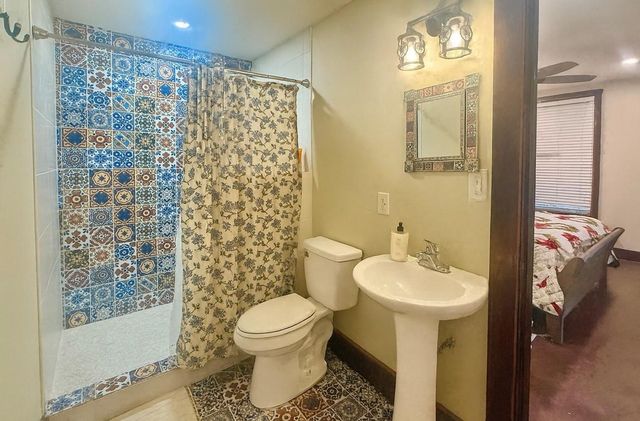 841 S Loop 497, Brenham, TX 77833