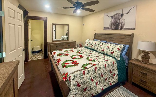 841 S Loop 497, Brenham, TX 77833