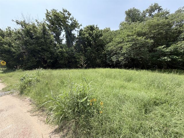 1326 W Crawford Street, Denison, TX 75020