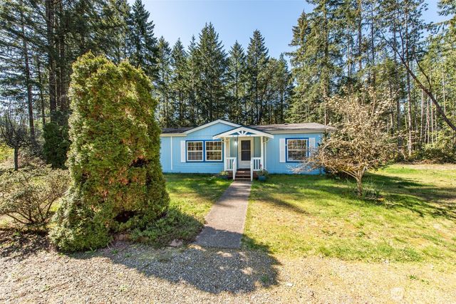 4314 Lackey Road NW, Lakebay, WA 98349