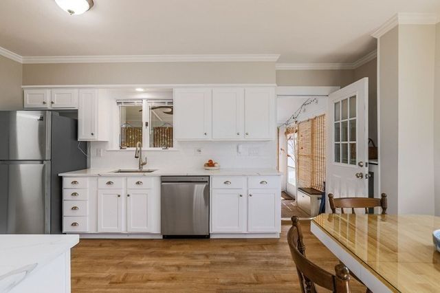 15 Davidson Road, Worcester, MA 01605
