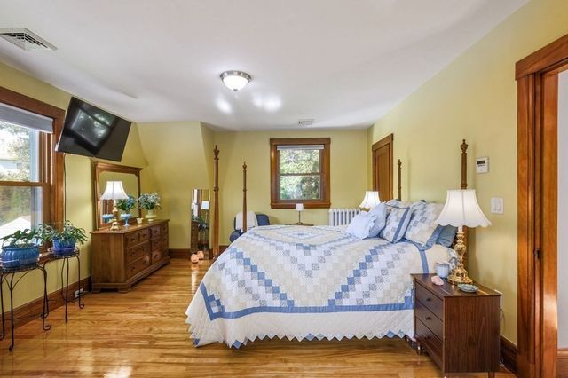 15 Davidson Road, Worcester, MA 01605