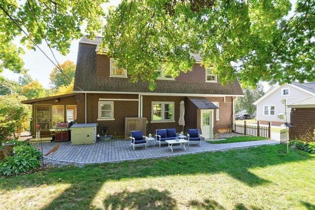 15 Davidson Road, Worcester, MA 01605