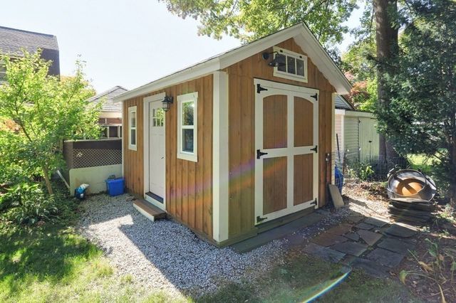 15 Davidson Road, Worcester, MA 01605