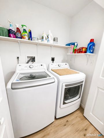 17 Hannah Way, Harwinton, CT 06791