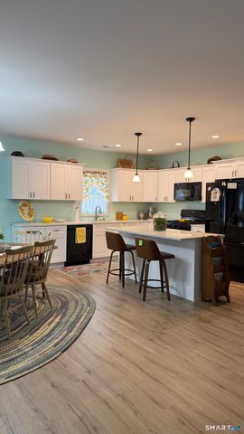 17 Hannah Way, Harwinton, CT 06791