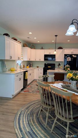 17 Hannah Way, Harwinton, CT 06791