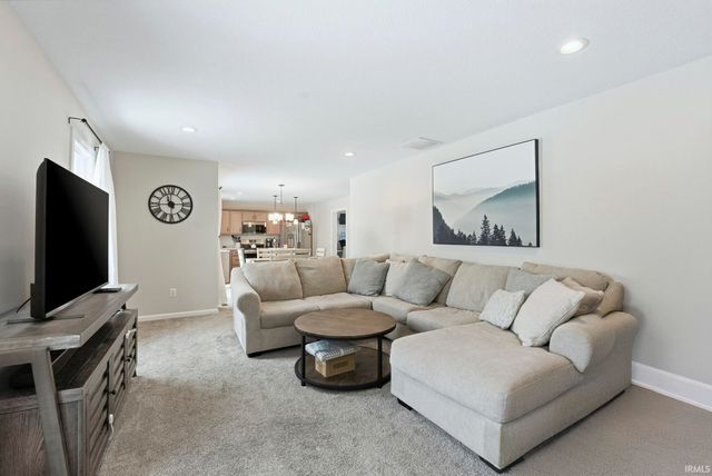 1928 Freestone Place, Huntertown, IN 46748