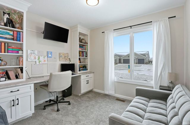 1928 Freestone Place, Huntertown, IN 46748