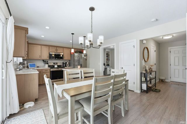 1928 Freestone Place, Huntertown, IN 46748