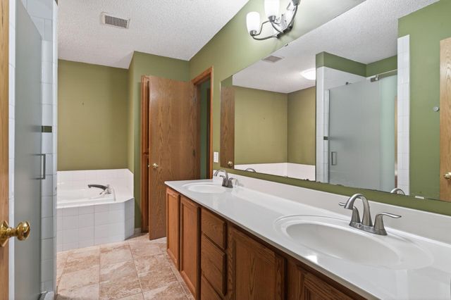 8270 Dawson Way, Inver Grove Heights, MN 55076