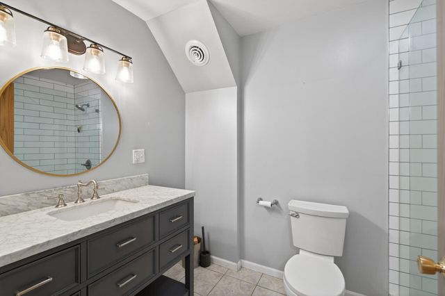 8270 Dawson Way, Inver Grove Heights, MN 55076