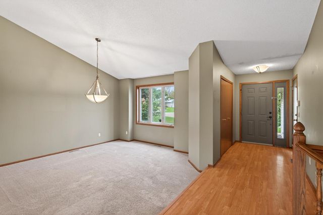 8270 Dawson Way, Inver Grove Heights, MN 55076