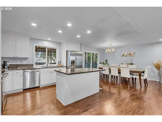 3893 Sw 4TH St, Gresham, OR 97030