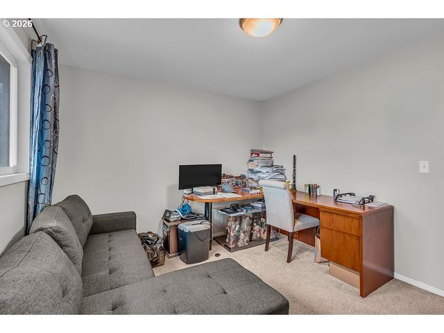 3893 Sw 4TH St, Gresham, OR 97030