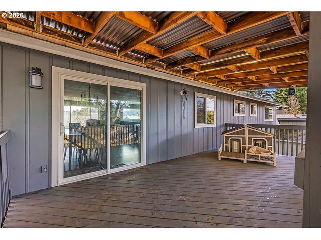 3893 Sw 4TH St, Gresham, OR 97030