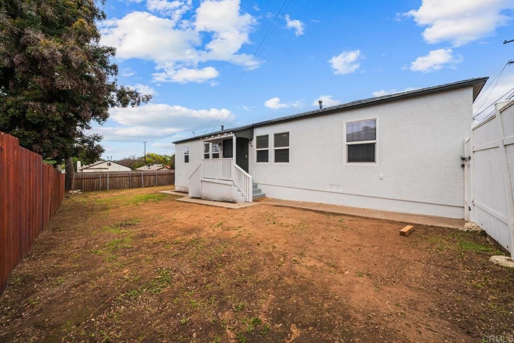 1916 Skyline Drive, Lemon Grove, CA 91945