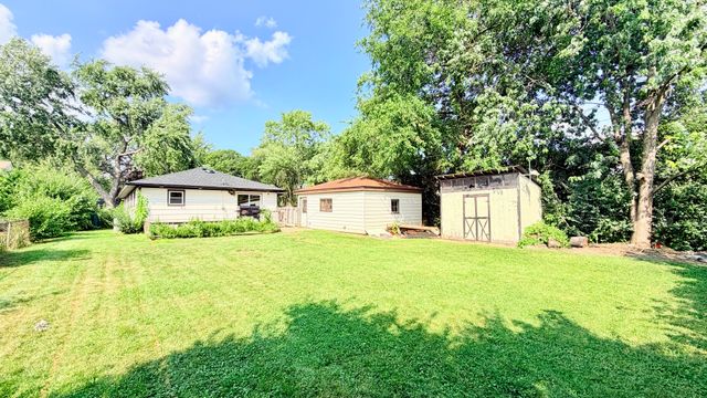 2109 Park Street, Rolling Meadows, IL 60008