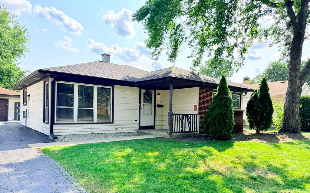 2109 Park Street, Rolling Meadows, IL 60008