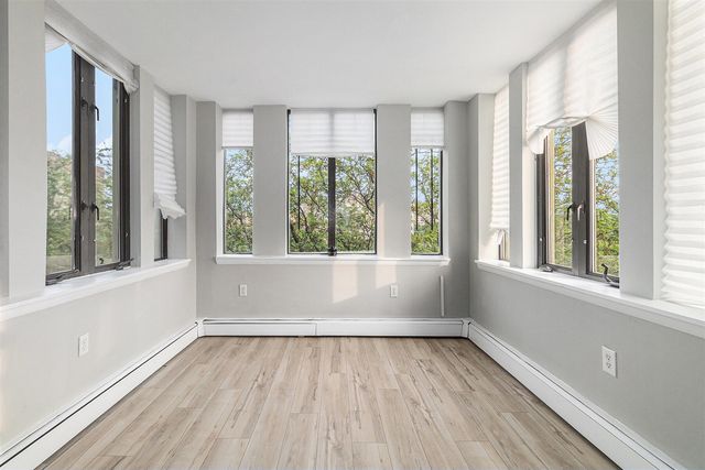 120 Seward Street, Detroit, MI 48202