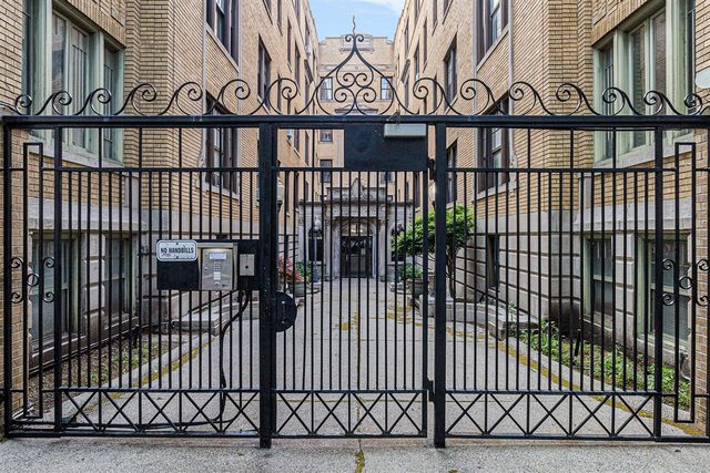 120 Seward Street, Detroit, MI 48202