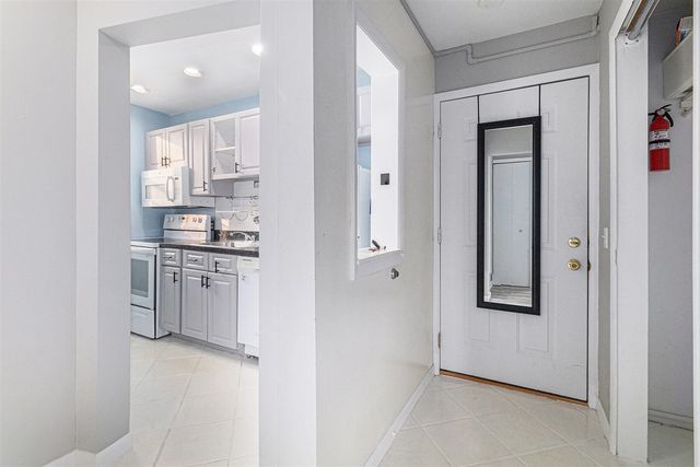 120 Seward Street, Detroit, MI 48202