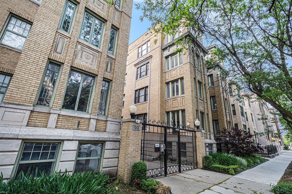 120 Seward Street, Detroit, MI 48202