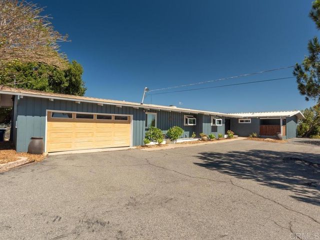 4880 San Jacinto Circle East, Fallbrook, CA 92028