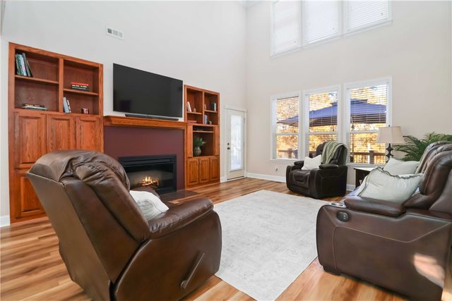 15210 Haynes Road, Rogers, AR 72756