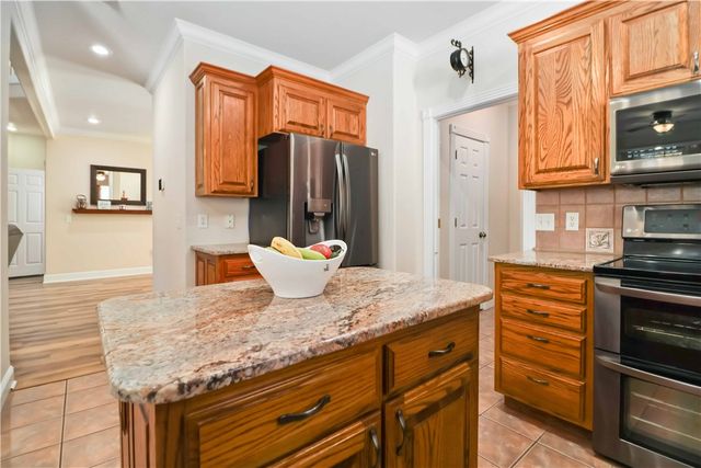 15210 Haynes Road, Rogers, AR 72756