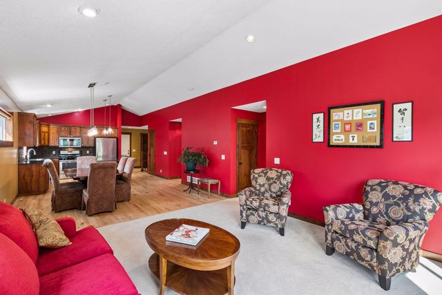 2314 Rangeview Lane, River Falls, WI 54022