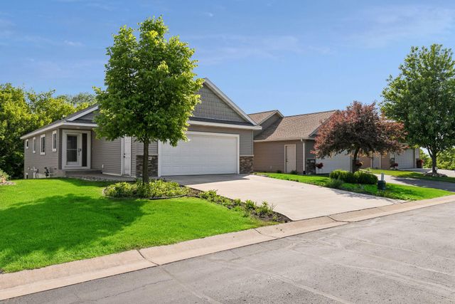 2314 Rangeview Lane, River Falls, WI 54022