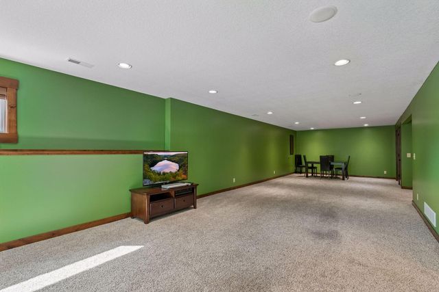 2314 Rangeview Lane, River Falls, WI 54022