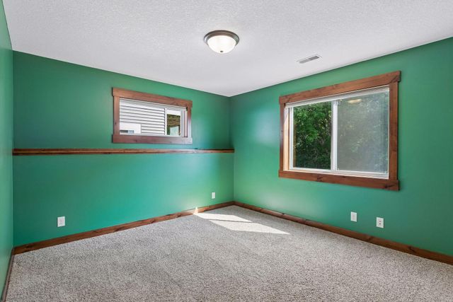 2314 Rangeview Lane, River Falls, WI 54022