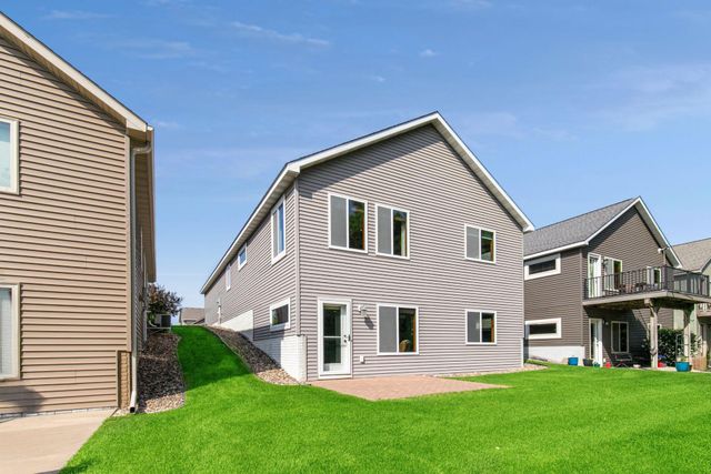 2314 Rangeview Lane, River Falls, WI 54022
