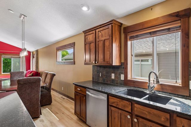 2314 Rangeview Lane, River Falls, WI 54022