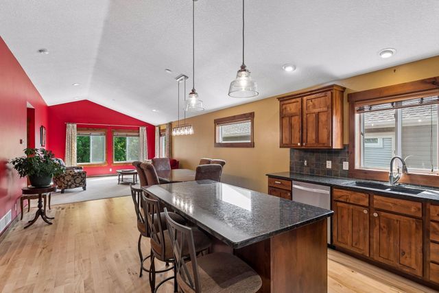 2314 Rangeview Lane, River Falls, WI 54022